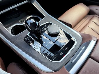 BMW X5 M50i 390kw, noční vidění, masáže, full výbava - 14