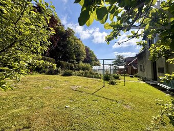 Rodinný dům 4+kk  s garáží, skleníkem a zahradou 642 m2 - Př - 14