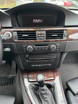 BMW 3 e90 320d 120 kw - 14