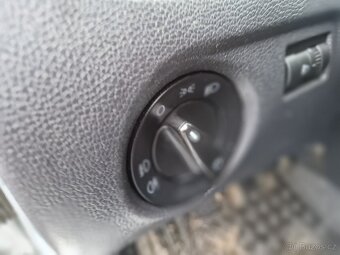 Škoda Fabia 1.4 16V benzin 63 kw - původ ČR - top výbava - 14