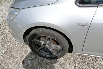 Opel Astra 1.4i Turbo 103 kw - 14