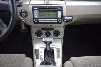 Volkswagen Passat 2,0 TDi,DSG,Xenony,PARROT,šíbr - 14