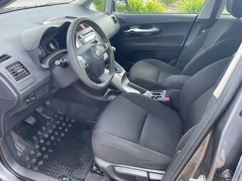 Toyota Auris 1.6 i Valvematic 1. majitel ČR - 14