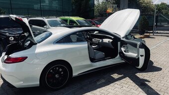 Mercedes Benz S 63AMG Coupe 4Matic Designo Swarovski - 14