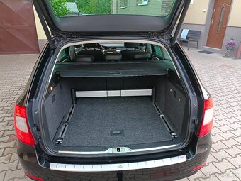 Superb 2.0 Tdi 125 kW DSG combi panorama - 14