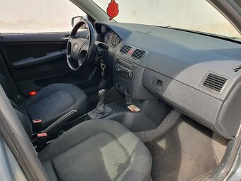 Škoda Fabia kombi 1.4i 16v 2006 alu 15 klima nová stk - 14