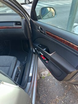 Škoda Superb 2.0 TDI 4X4 1.majitel - 14