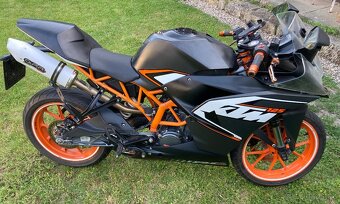 KTM RC 125 + ZDARMA nový sedlový vak a nepromok kombinéza - 14