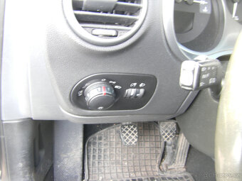 Seat Leon, 2.0 FSI - 110kW - ELEGANCE - 14