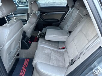 Audi A6 Allroad - Tempomat, Xenon, Vzduch. p., Park. senzory - 14