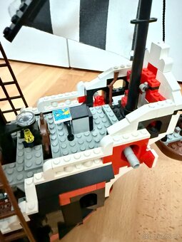LEGO Pirates 6286 Skull's Eye Schooner - 14