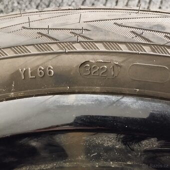 Kola na Volvo XC90 7,5Jx19H2 ET50,5 pneu Nokian 235/50R19 - 14