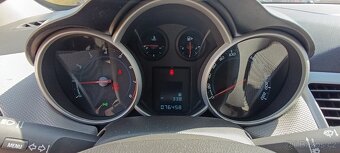 Chevrolet Cruze 1.6i (91 kW), 2011, 75 tkm - 14