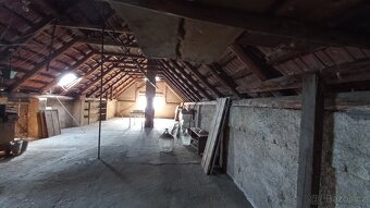 Prodej zemědělská usedlost blízko Prahy rodinnýdům - 14