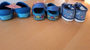 Vel. 24   zimní boty, papučky, krosky. - 14