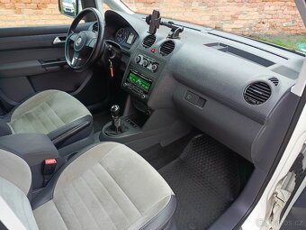 VOLKSWAGEN CADDY 1.6 TDI EDITION 30, najeto 164tisíc km - 14