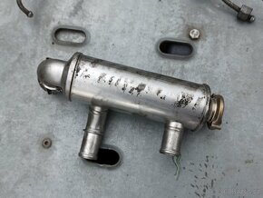 PŘÍSLUŠENSTVÍ MOTORU - PEUGEOT 1.6 HDi 80KW - 9HY - 14