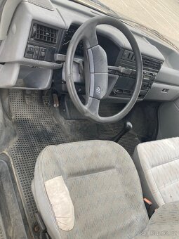 Volkswagen Transporter T4, 2.5L benzín - 14