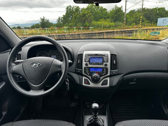 HYUNDAI i30, 1.4i, r.v. 2010 - 14