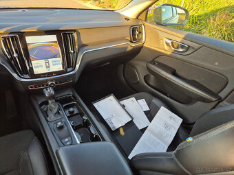 Volvo V60-150 PS-Kamera-Automat-Pravidelný servis TOP CENA - 14