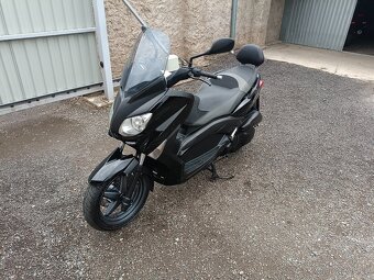 Yamaha x max 125i Cz doklady v ceně černý 2 - 14