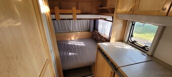 Karavan KNAUS s markýzou - 14