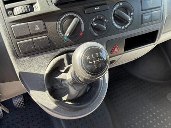 Volkswagen Transporter T5 L2 2.0 TDi 103kW - 14