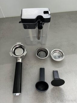 Delonghi pákový kávovar EC850.M - 14