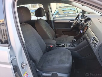 VW Touran Comfortline 2.0TDI 110kW DSG ACC Navi Full LED Qi - 14