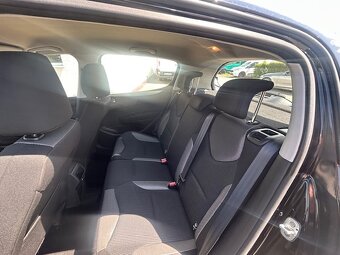Peugeot 308 1,6 VTi 88 kW 2010, 1 majitel 126 000km - 14