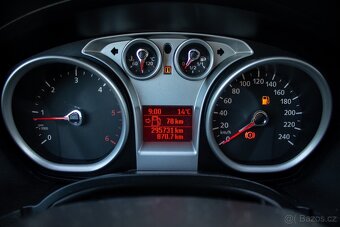 Ford Kuga - 14