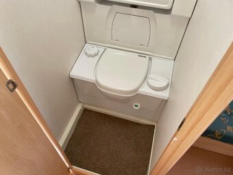 Chateau Carrat 390, 4 osoby, wc, topení, 1100kg - 14