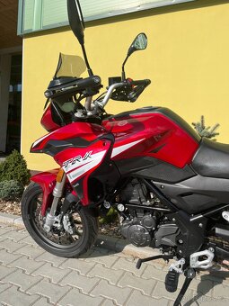 Benelli TRK 251 - 14
