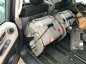 Renault Grand Espace 2,2DCI 110kW 2006, 7míst, díly - 14