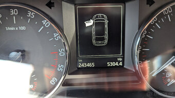 Škoda Octavia Combi 2.0 TDI 135 kW 4x4 DSG, r. 2016, výbava - 14