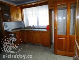 Rodinný dům, zahrada a pozemek v obci Městečko, okr. Rakovní - 14