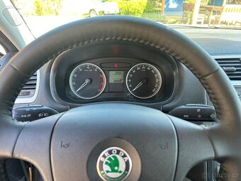ŠKODA FABIA COMBI RV 2009 1.4i 16V AMBIENTE - 14