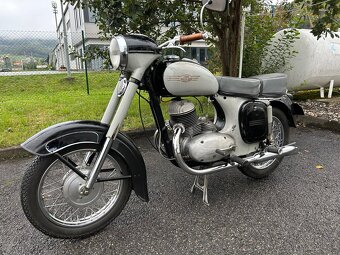 Jawa 250/353 Ambasador s malou značkou a Tp - 14
