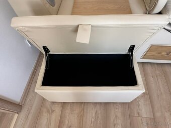 Luxusní postel s masážním křeslem - 14