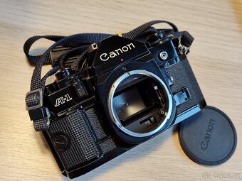 Canon A-1 + FD 28mm + příslušenství - 14