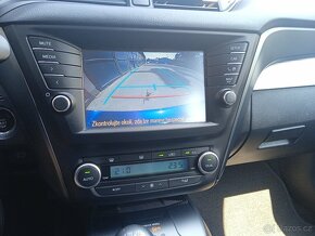Toyota Avensis 2.0D-4D/105kW  1.maj, servisní knížka - 14