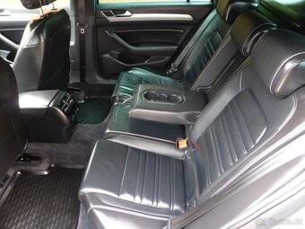 VW PASSAT TDI 176kW R-line DSG Tažné Webasto ACC DCC ALU19 - 14