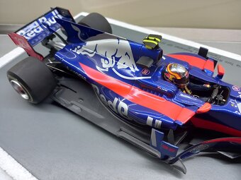 F1 TORO ROSSO STR12 AUSTRALIE 2017 CARLOS SAINZ SPARK 1:18 - 14