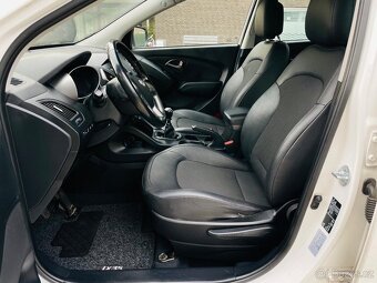 Hyundai ix35 2.0CRDi 4x4 FACELIFT VYHŘEV SERVISKA TAŽNÉ - 14