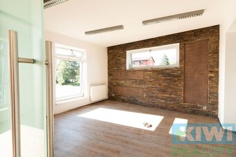 Prodej, rodinný dům 300 m2, pozemek 831 m2, Šenov - 14