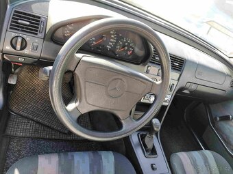 Mercedes-Benz C180 W202 - 14