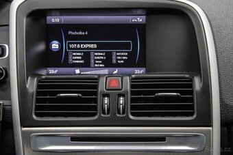 Volvo XC60 D5 (151kW) AWD Momentum Geartronic - 14