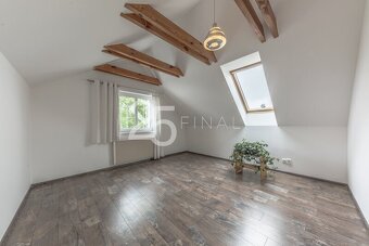 Prodej bytu 3+1+loft - 1/3 rodinného domu se zahradou ve Zví - 14