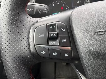 Ford Focus Turnier ST-Line - 14