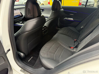 Mercedes-Benz E 300 de Hybrid W214 - 14